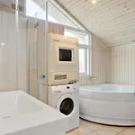 Vakantiehuis Gorgeous In Juelsminde With Sauna